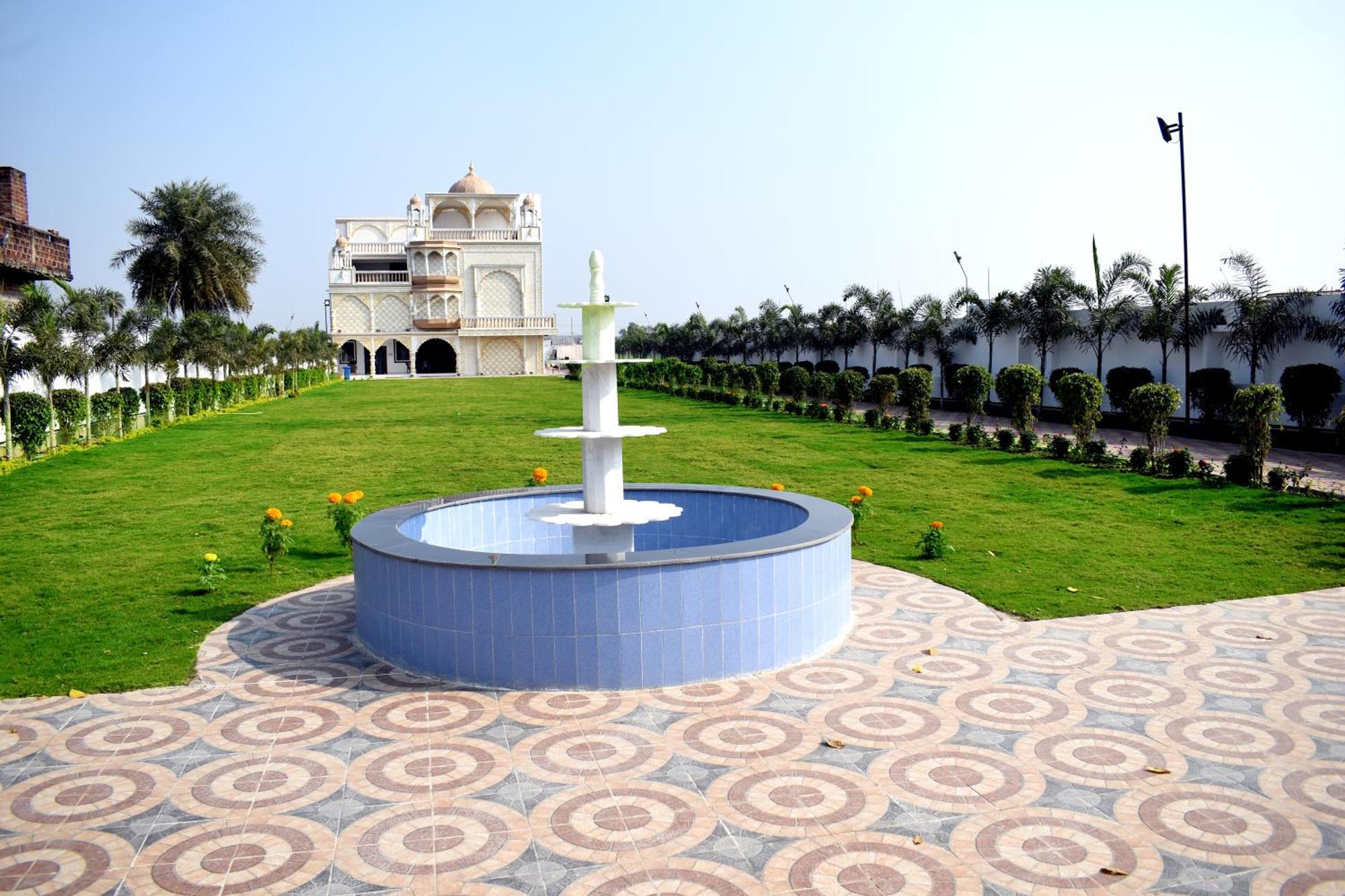 Vatika Banquet And Lawn Hotel Gaya Ngoại thất bức ảnh