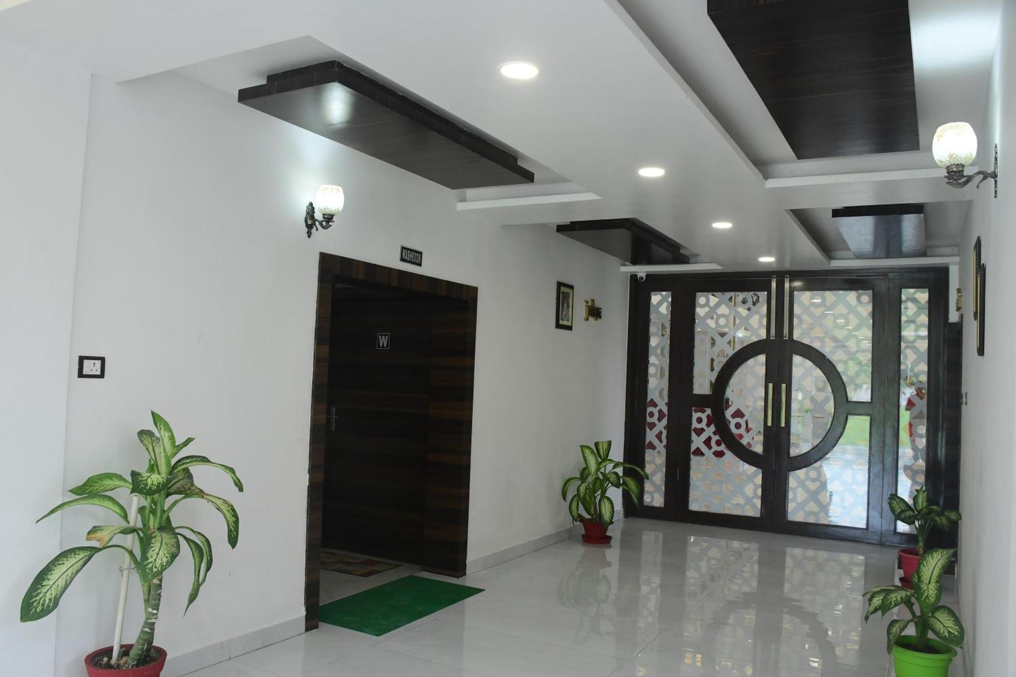 Vatika Banquet And Lawn Hotel Gaya Ngoại thất bức ảnh
